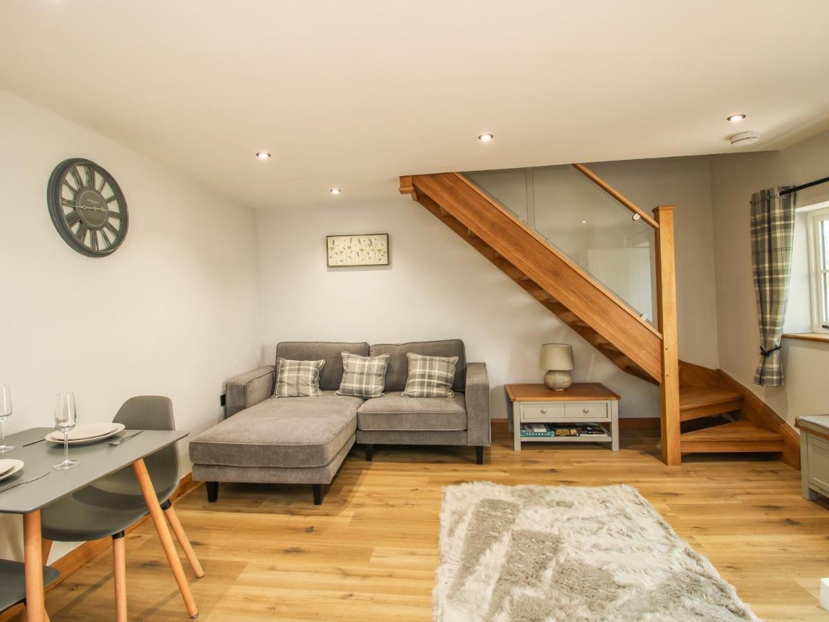 The Office Villa Telford Luaran gambar