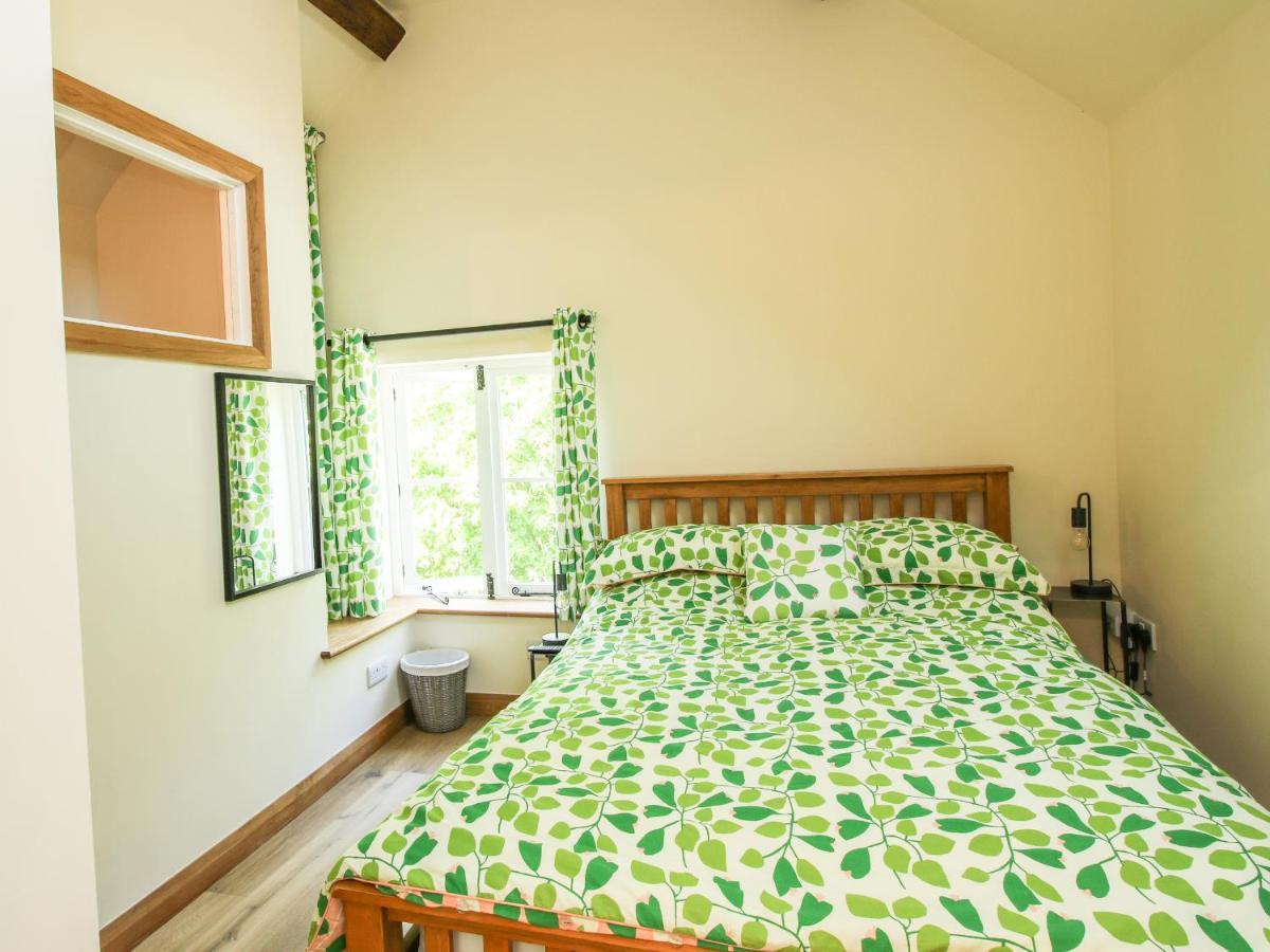 The Office Villa Telford Luaran gambar
