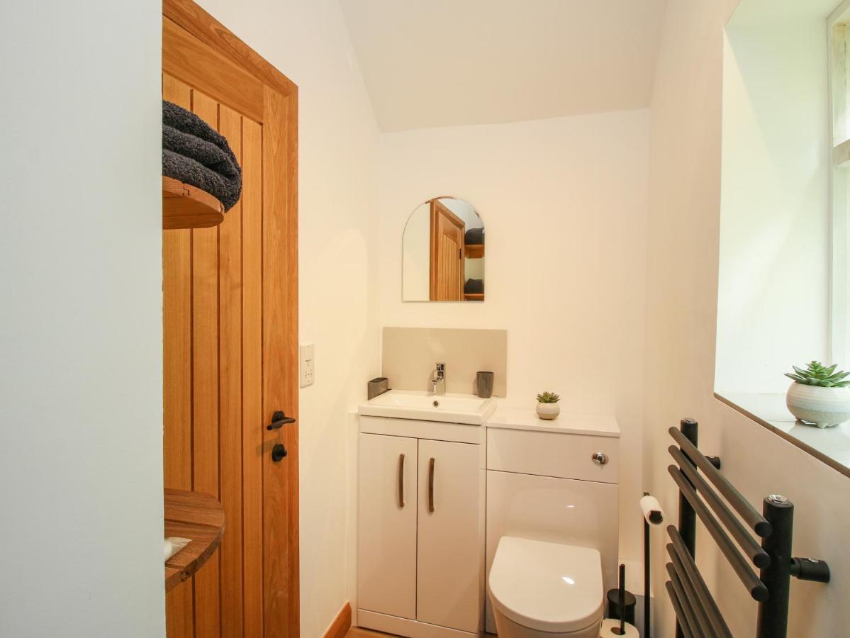 The Office Villa Telford Luaran gambar